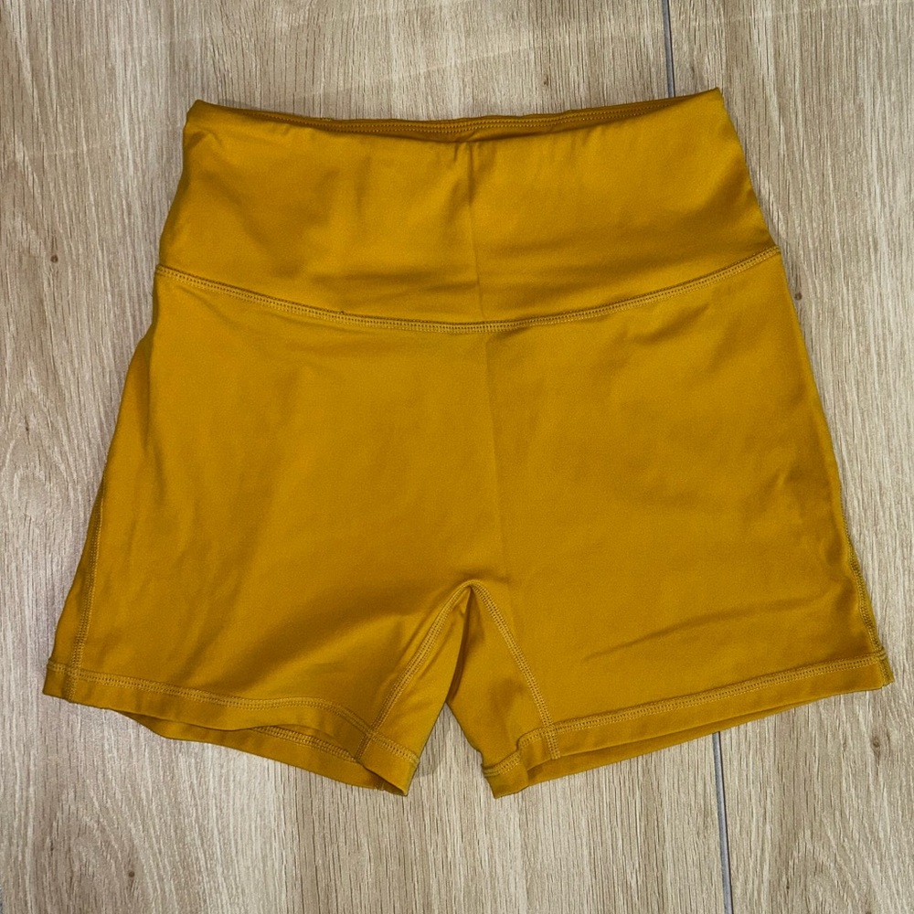 Alphalete short